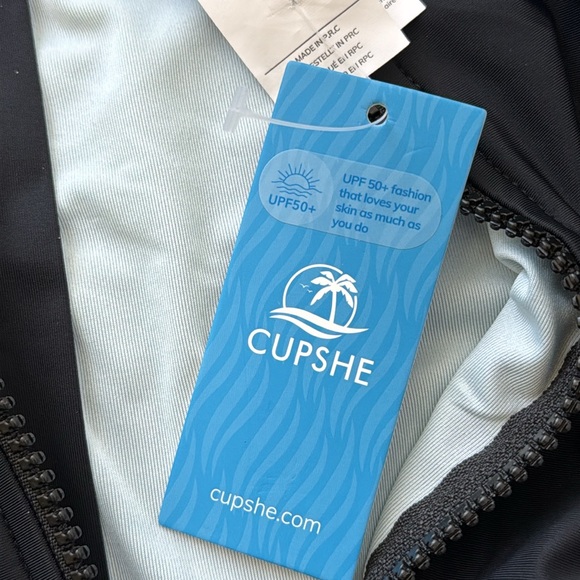 Black and Blue Long Sleeve Swimsuit - Picture 9 of 10